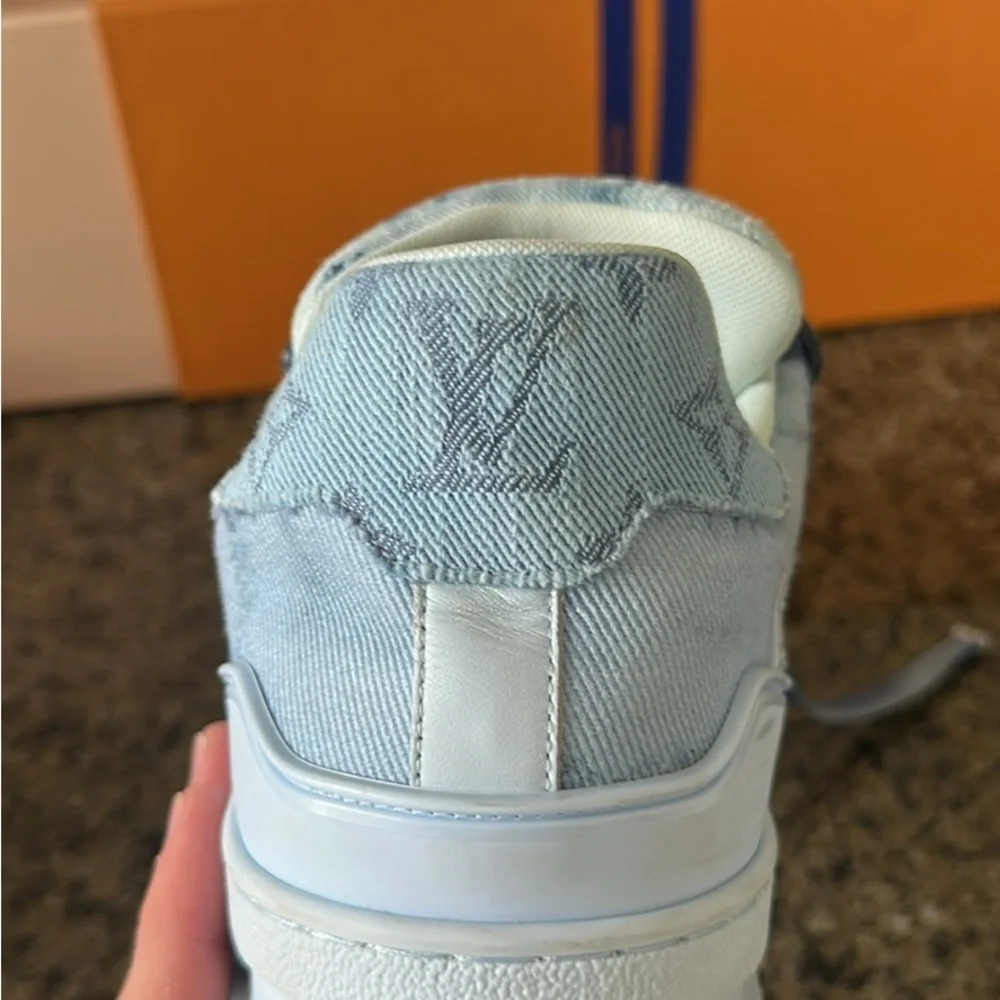 Louis Vuitton LV Trainer Blue Bleached monogram Denim - Picture 3 of 7